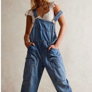 We The Free Way Back Overalls size Medium